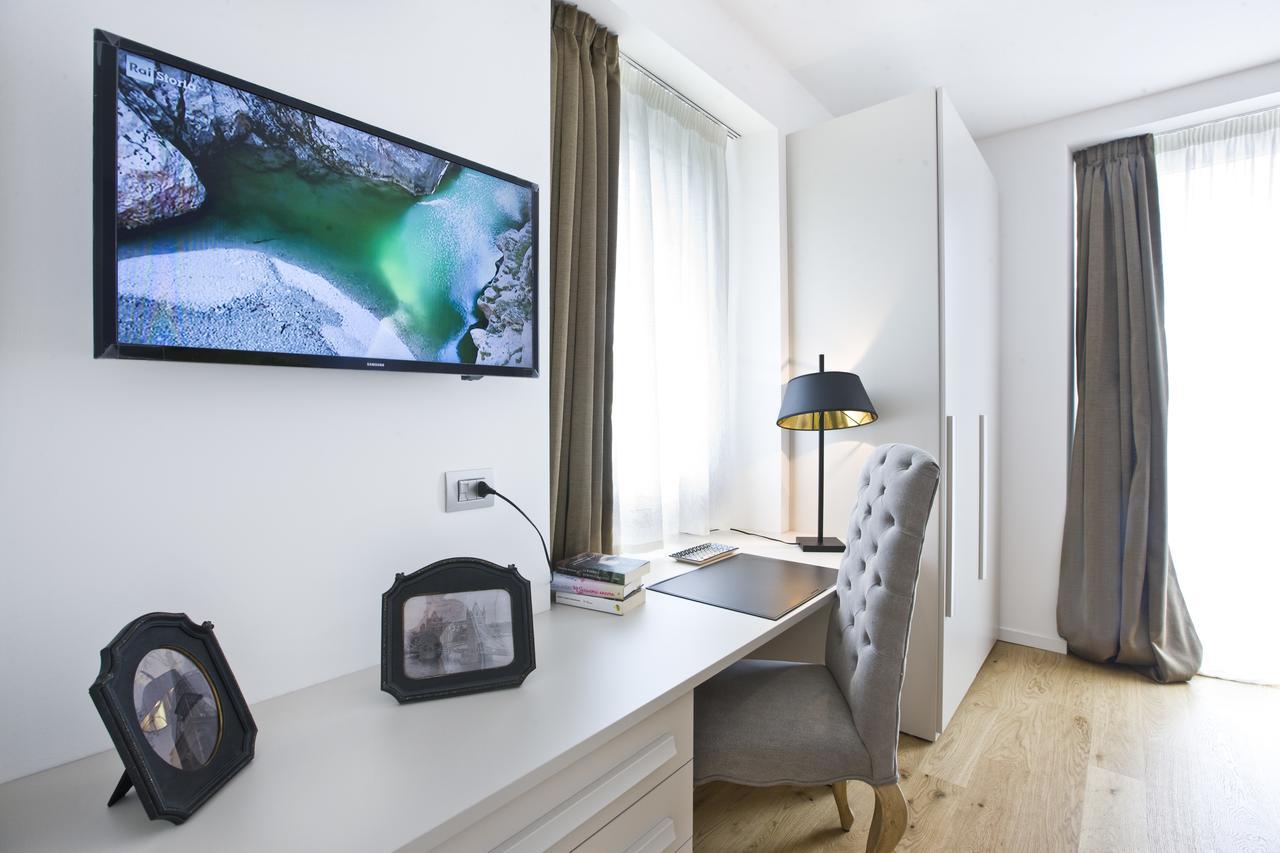 Manzoni 124 Bed&Relax Bed & Breakfast Esine Exterior foto