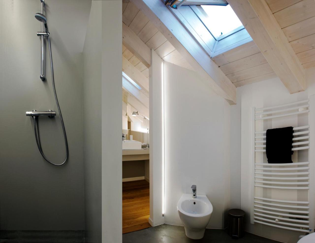 Manzoni 124 Bed&Relax Bed & Breakfast Esine Exterior foto