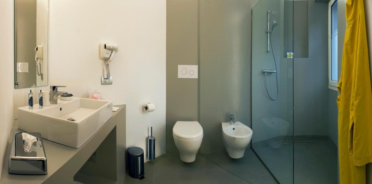 Manzoni 124 Bed&Relax Bed & Breakfast Esine Exterior foto